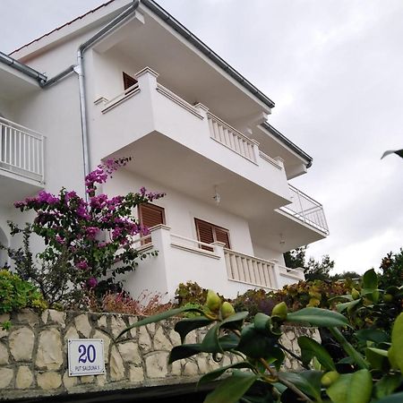 Apartment Mia - Spacious Apartment On 85 M2 With Beautiful Sea View โตรกีร์ ภายนอก รูปภาพ