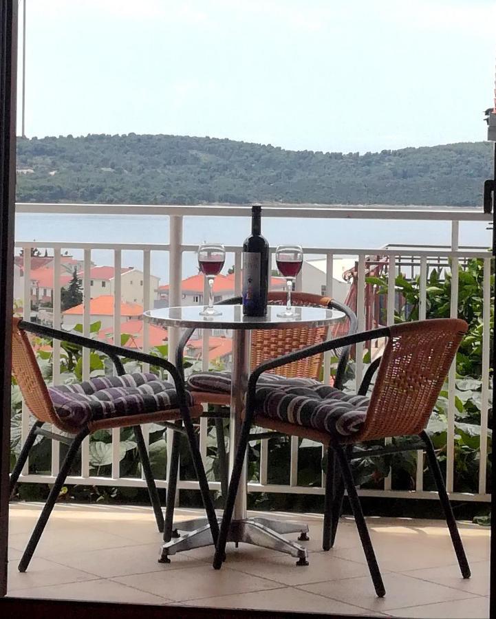 Apartment Mia - Spacious Apartment On 85 M2 With Beautiful Sea View โตรกีร์ ภายนอก รูปภาพ