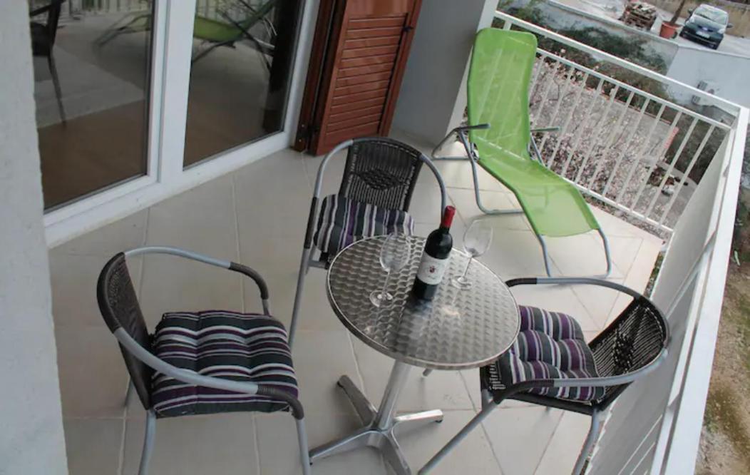 Apartment Mia - Spacious Apartment On 85 M2 With Beautiful Sea View โตรกีร์ ภายนอก รูปภาพ