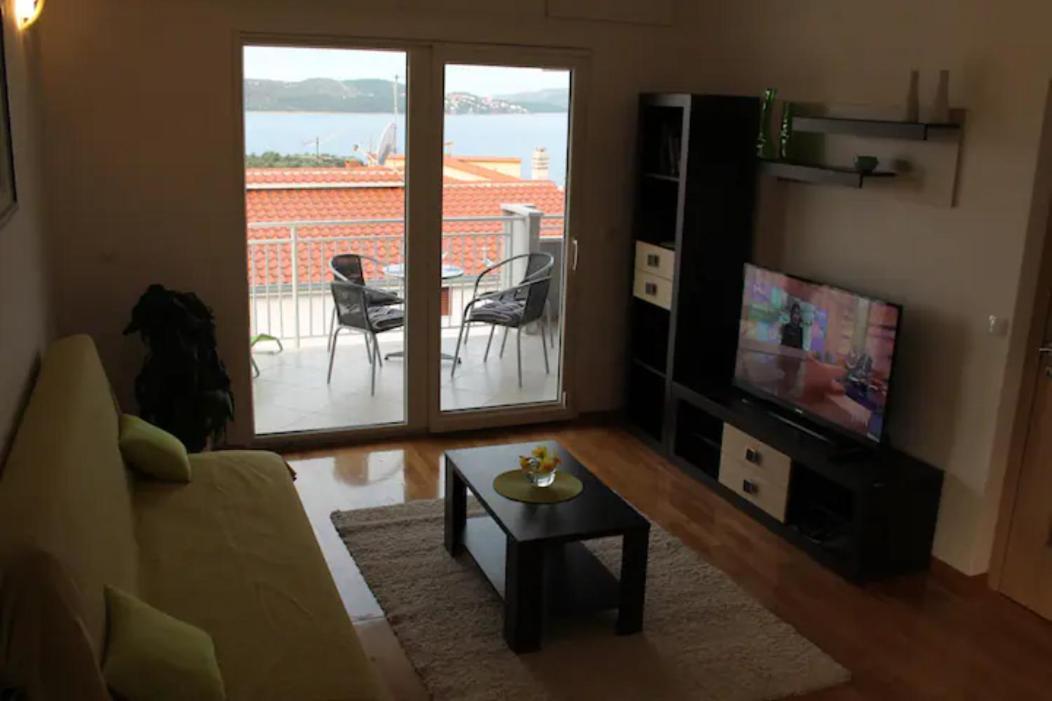 Apartment Mia - Spacious Apartment On 85 M2 With Beautiful Sea View โตรกีร์ ภายนอก รูปภาพ