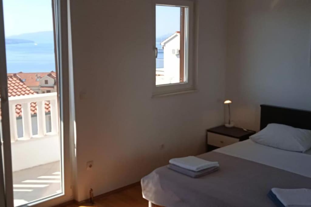 Apartment Mia - Spacious Apartment On 85 M2 With Beautiful Sea View โตรกีร์ ภายนอก รูปภาพ