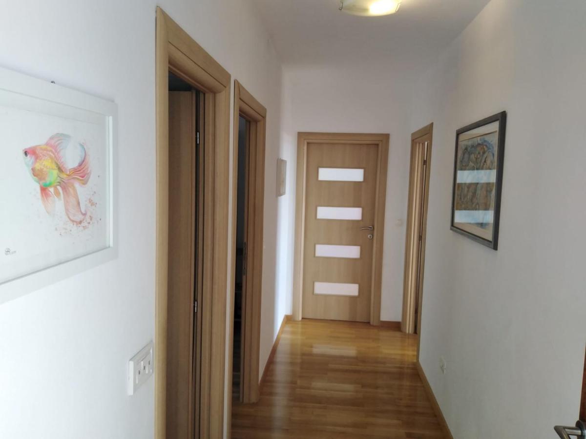 Apartment Mia - Spacious Apartment On 85 M2 With Beautiful Sea View โตรกีร์ ภายนอก รูปภาพ