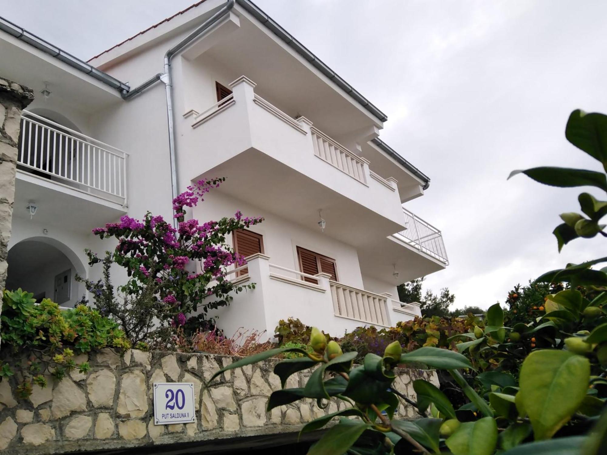 Apartment Mia - Spacious Apartment On 85 M2 With Beautiful Sea View โตรกีร์ ภายนอก รูปภาพ