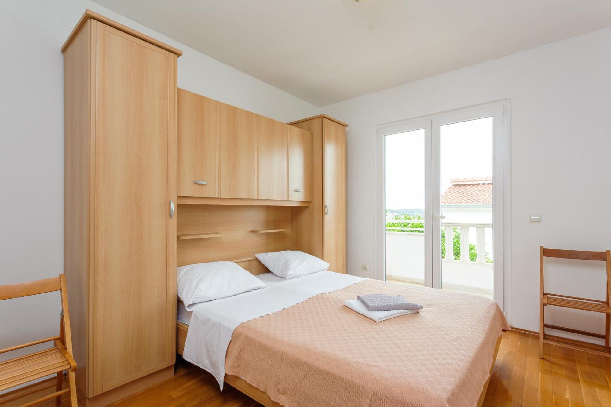 Apartment Mia - Spacious Apartment On 85 M2 With Beautiful Sea View โตรกีร์ ภายนอก รูปภาพ