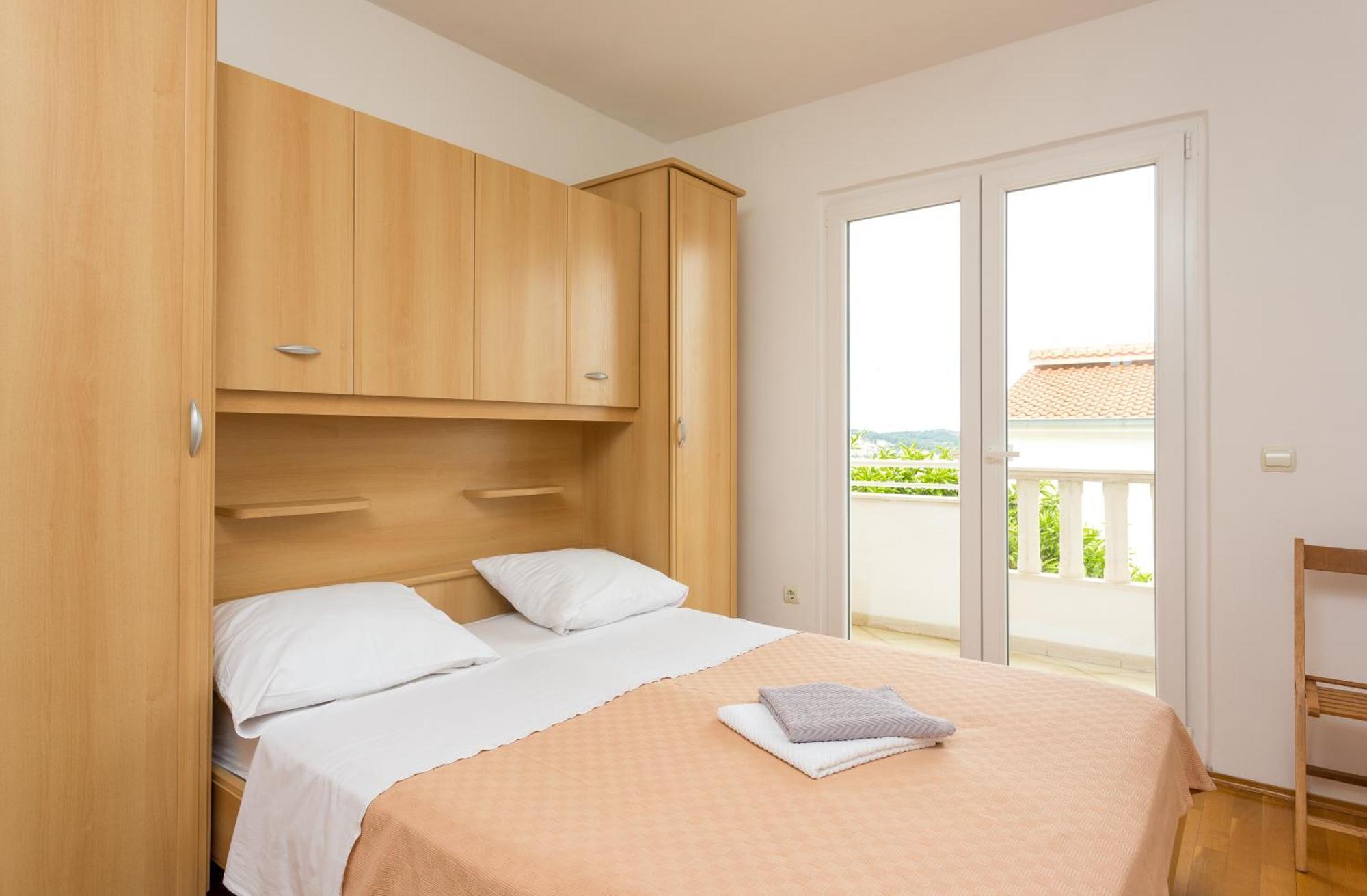 Apartment Mia - Spacious Apartment On 85 M2 With Beautiful Sea View โตรกีร์ ภายนอก รูปภาพ