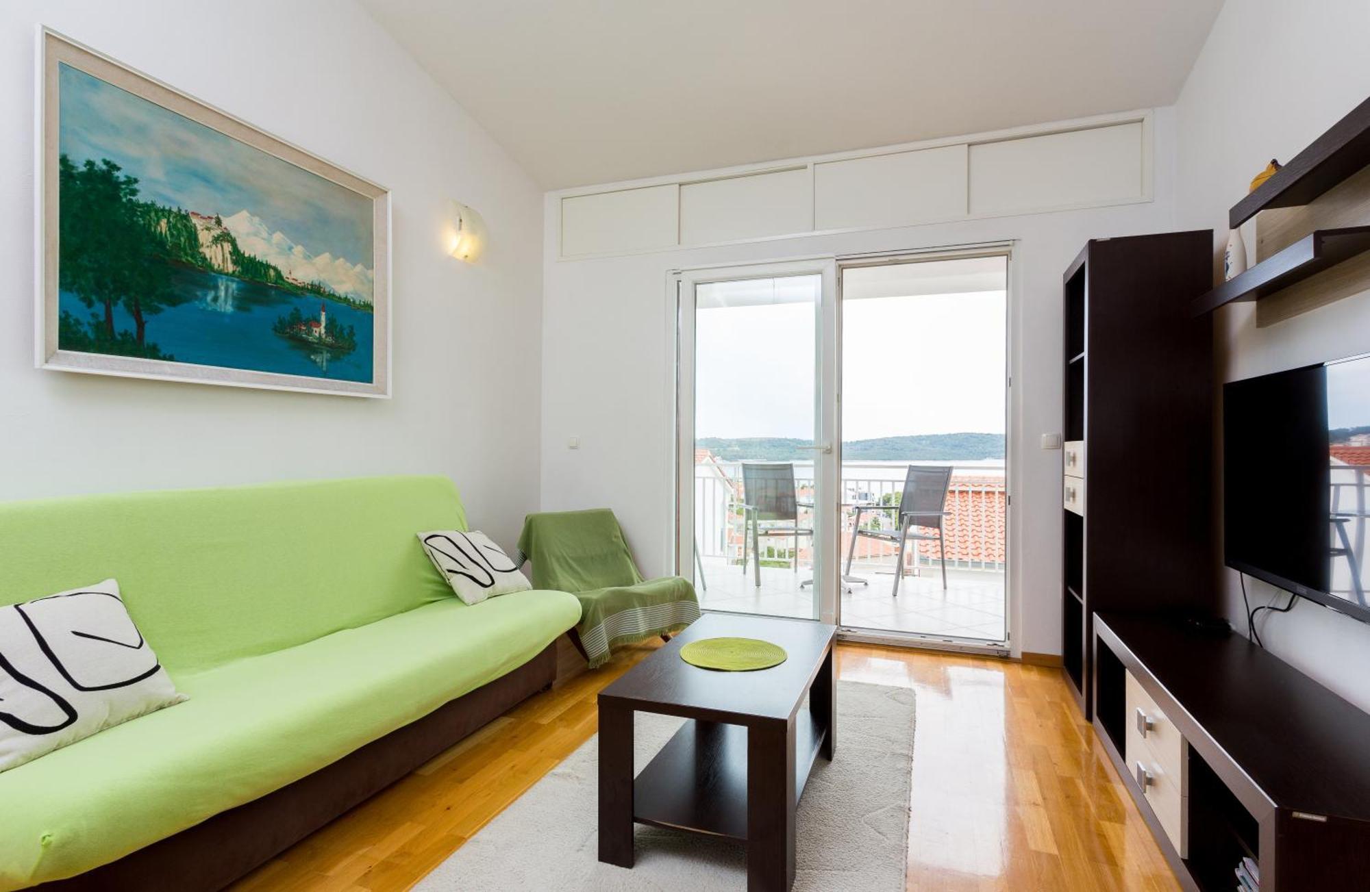 Apartment Mia - Spacious Apartment On 85 M2 With Beautiful Sea View โตรกีร์ ภายนอก รูปภาพ