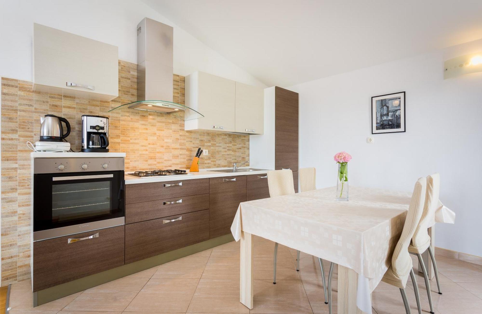 Apartment Mia - Spacious Apartment On 85 M2 With Beautiful Sea View โตรกีร์ ภายนอก รูปภาพ